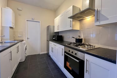 2 bed house, Bayswater Road, Jesmond, Newcastle, NE23HR - Image 1